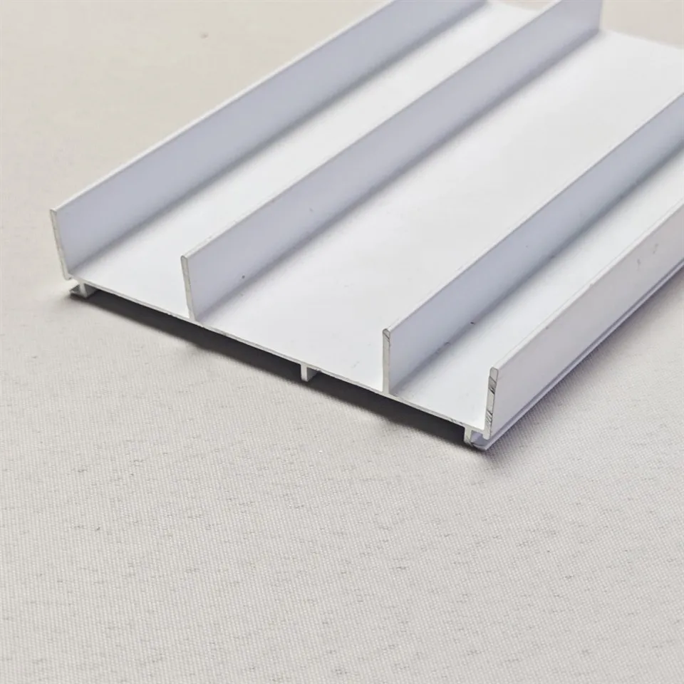 Powder Sprayed Aluminum Profiles Ordinary Spraying